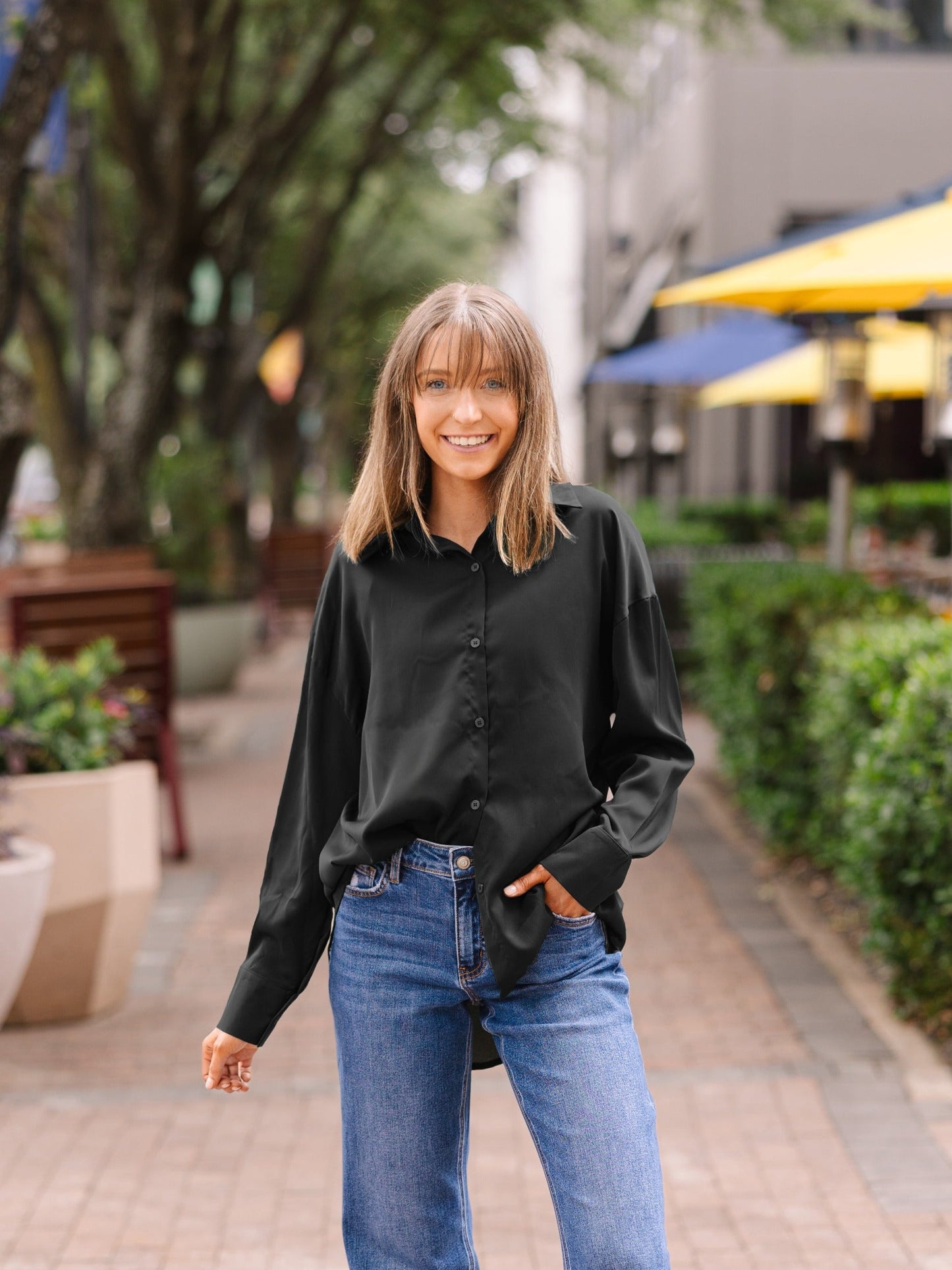 Kathryn Button-up, Black in Black view 6 - Button Black (top)