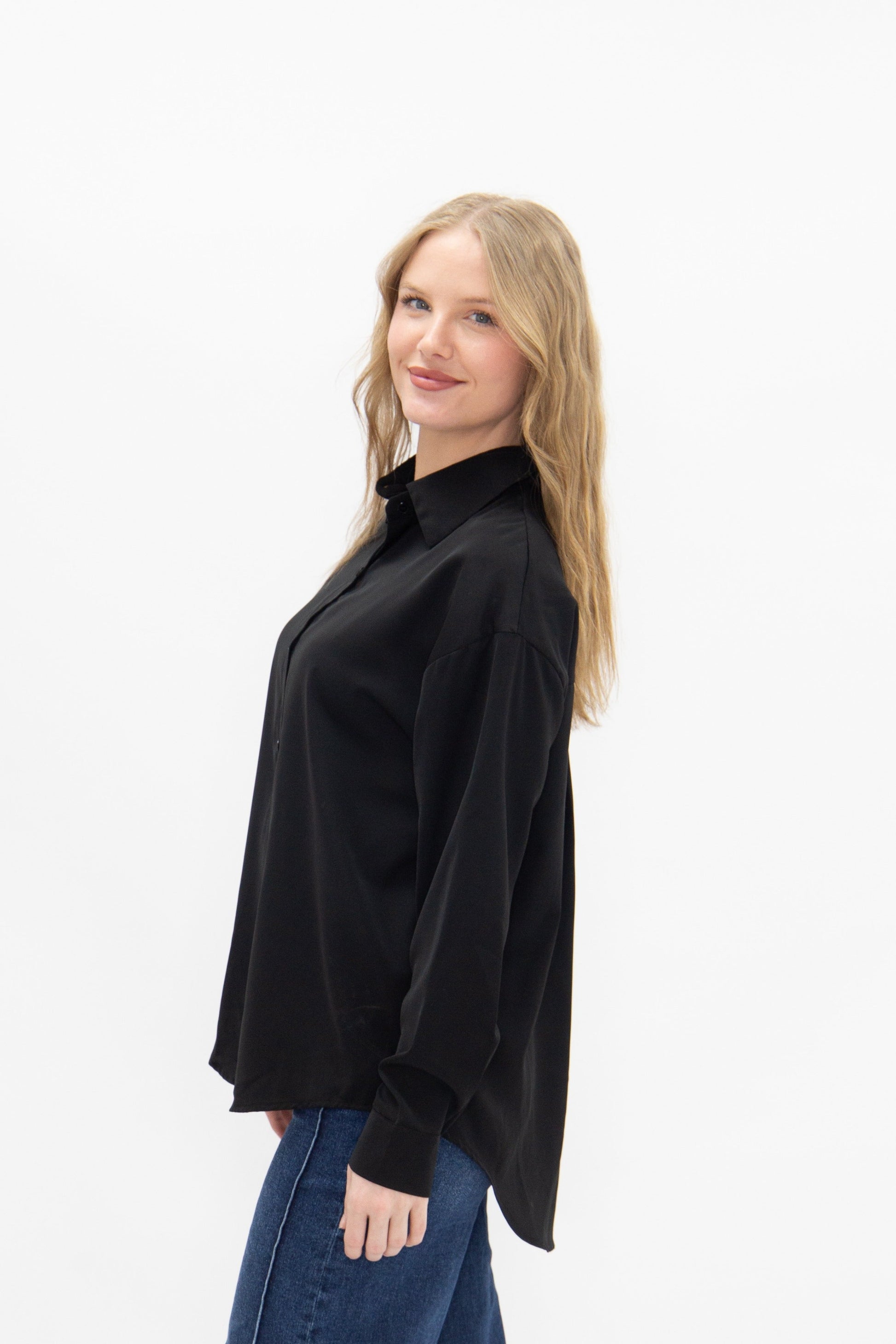 Kathryn Button-up, Black in Black view 7 - Button Black (top)