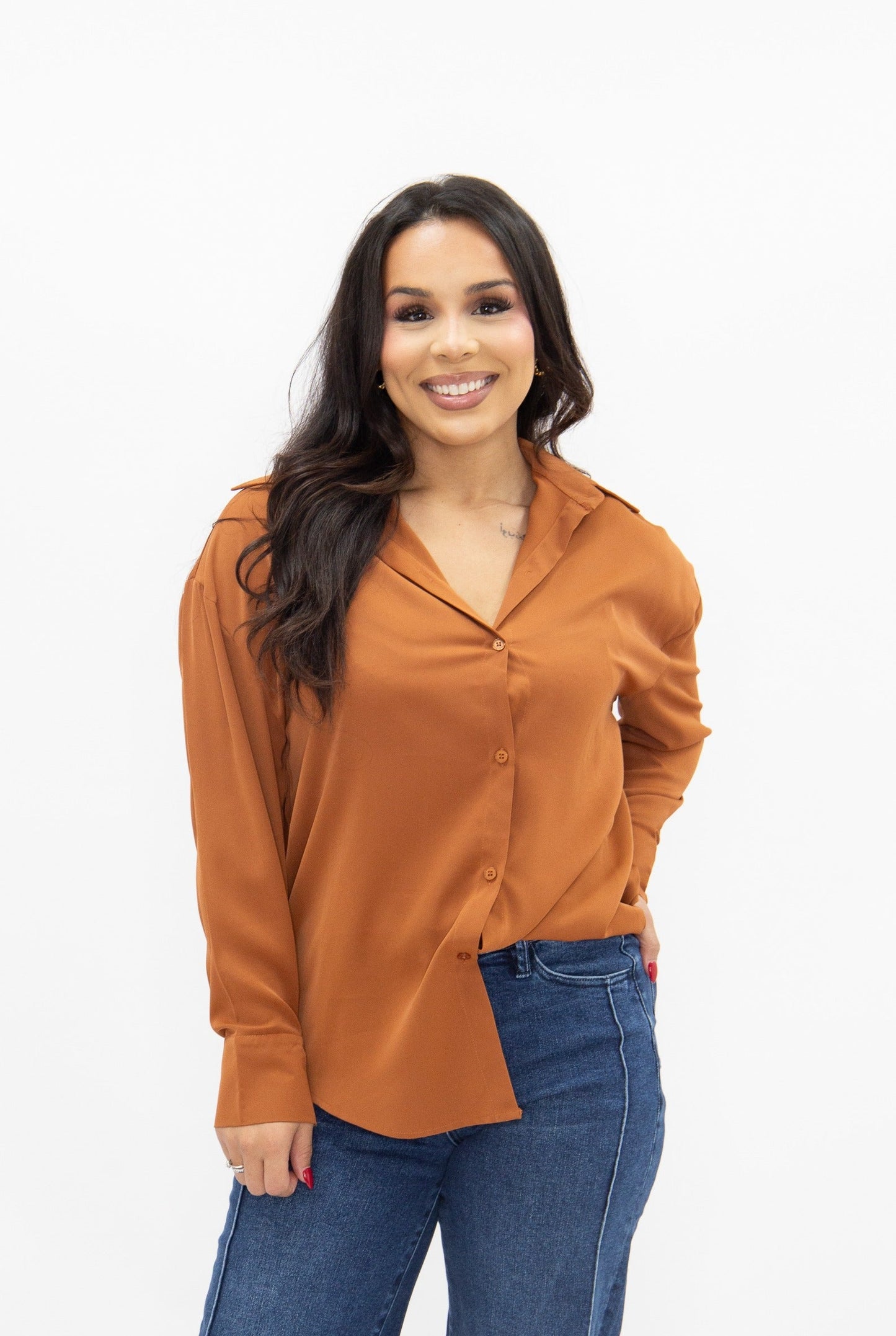 Kathryn Classic Button-up, Rust in Rust view 4 - Button Rust (top)