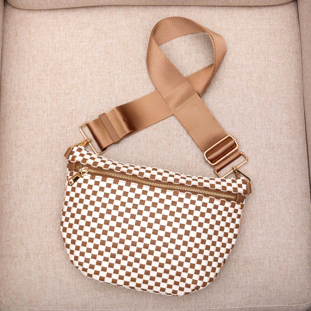 Layla Woven Checkered Crossbody Sling Bag - MeeeShop Women's Fashion