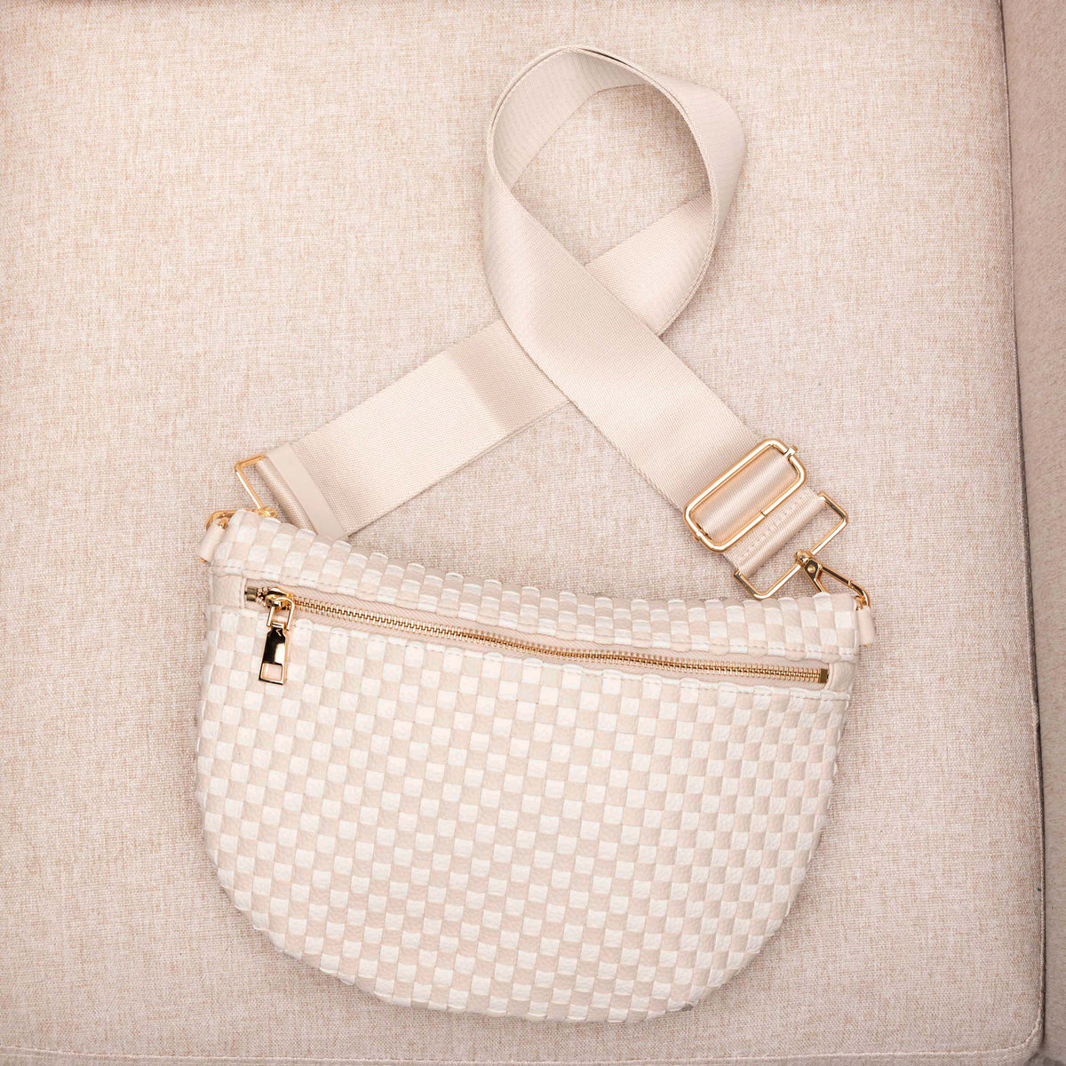 Layla Woven Checkered Crossbody Sling Bag - MeeeShop Women's Fashion
