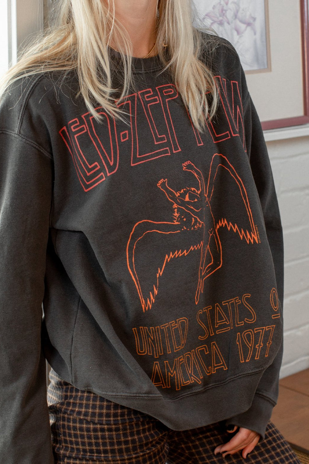 Led Zeppelin USA 1977 Sweatshirt in Vintage Black - Led Zeppelin Sweatshirt Vintage (top)