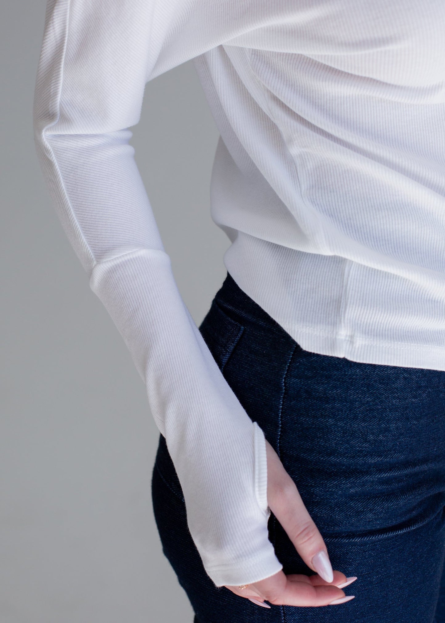 Lilith Long Sleeve in M view 5 - Lilith Long Sleeve Thermal (top)