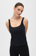Lisse Compression Tank Black / Noir (top) - long compression tanks, compression line, lightweight compr - shop at us.meeeshop