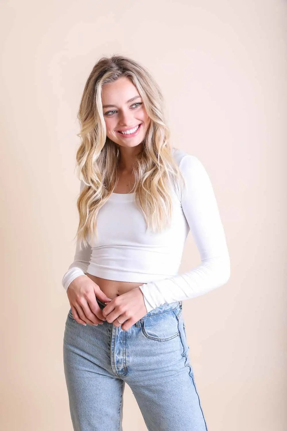 Long Sleeve Fitted Crop Top - MeeeShop Women's Fashion