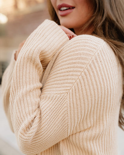 Lou Oversized Sweater in Apricot view 4 - Relaxed Fit - Louis Vuitton Oversized Sweater (top)