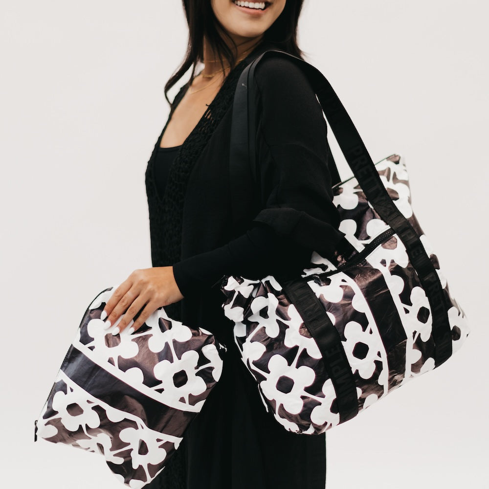 Medium Kona Cove Tyvek Splashproof Beach Zipper Tote view 8 - Summer Outfit Idea (bag)