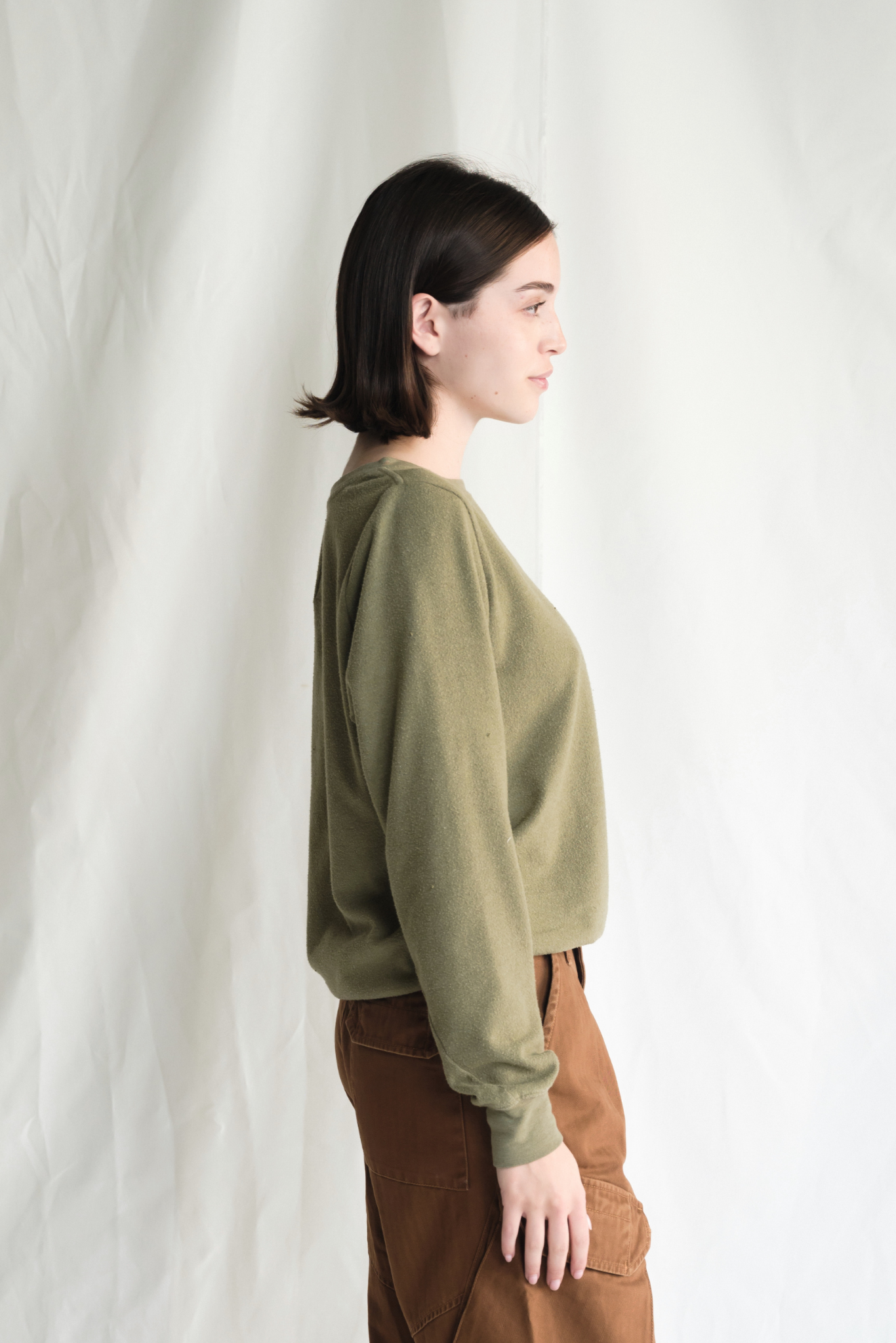 Mellow Crewneck in S view 4 - Mellow Mushroom Crewneck (piece)