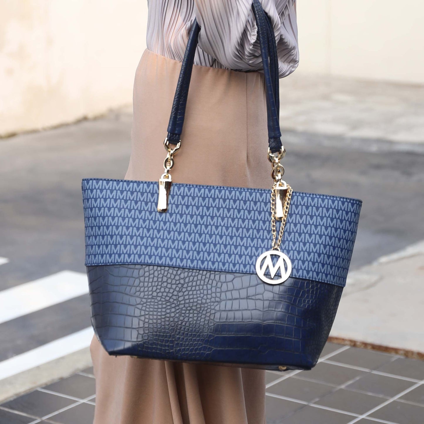 Mkf Collection by Mia K. - Sasha Signature Tote Bag in Black view 2 - Mkf Collection Bags