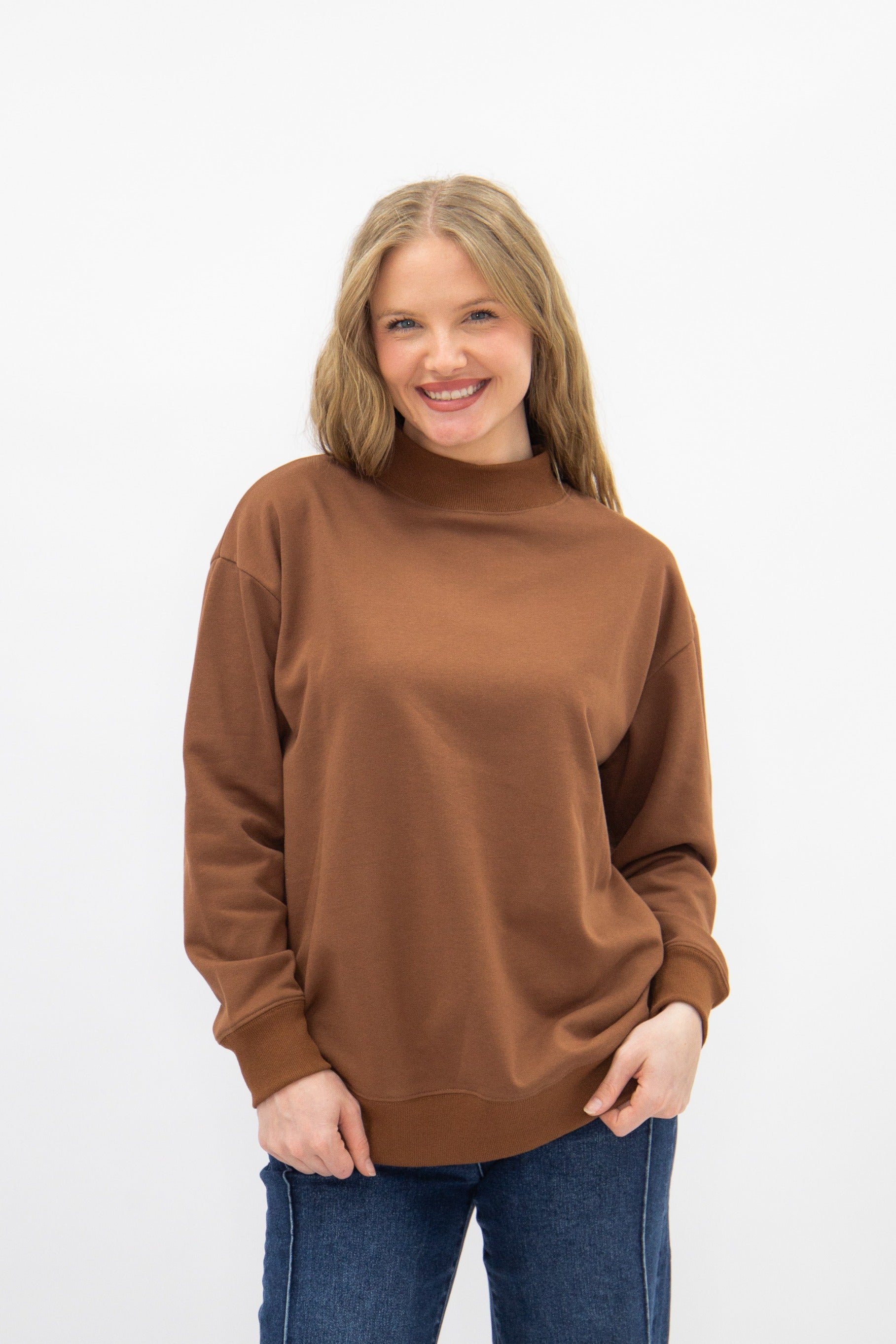 Mock Neck Sweatshirt, Brown in Brown view 4 - Mock Neck Sweatshirt Brown (top)