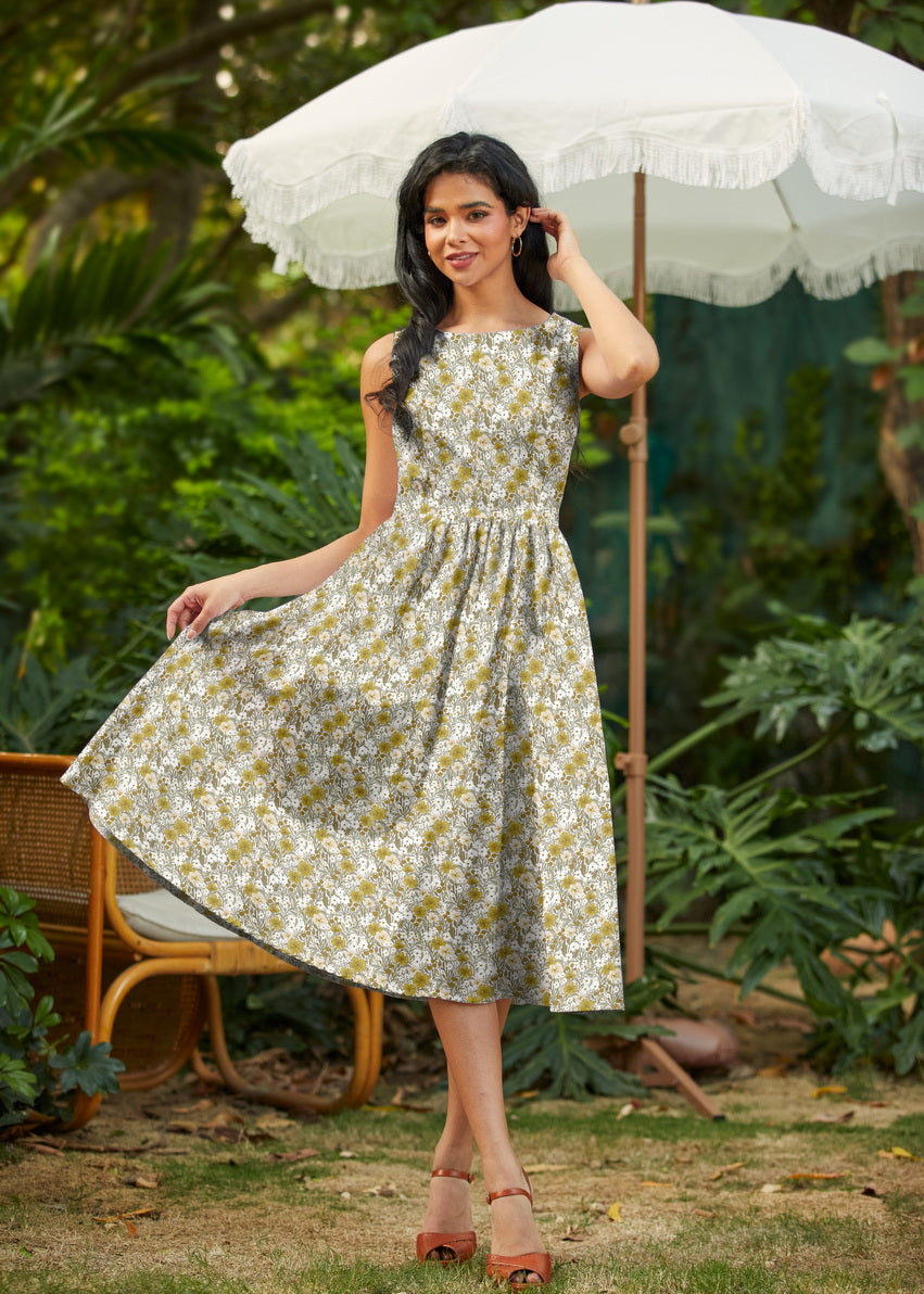 Mustard Floral Midi Dress in M view 3 - Mustard Floral Dress