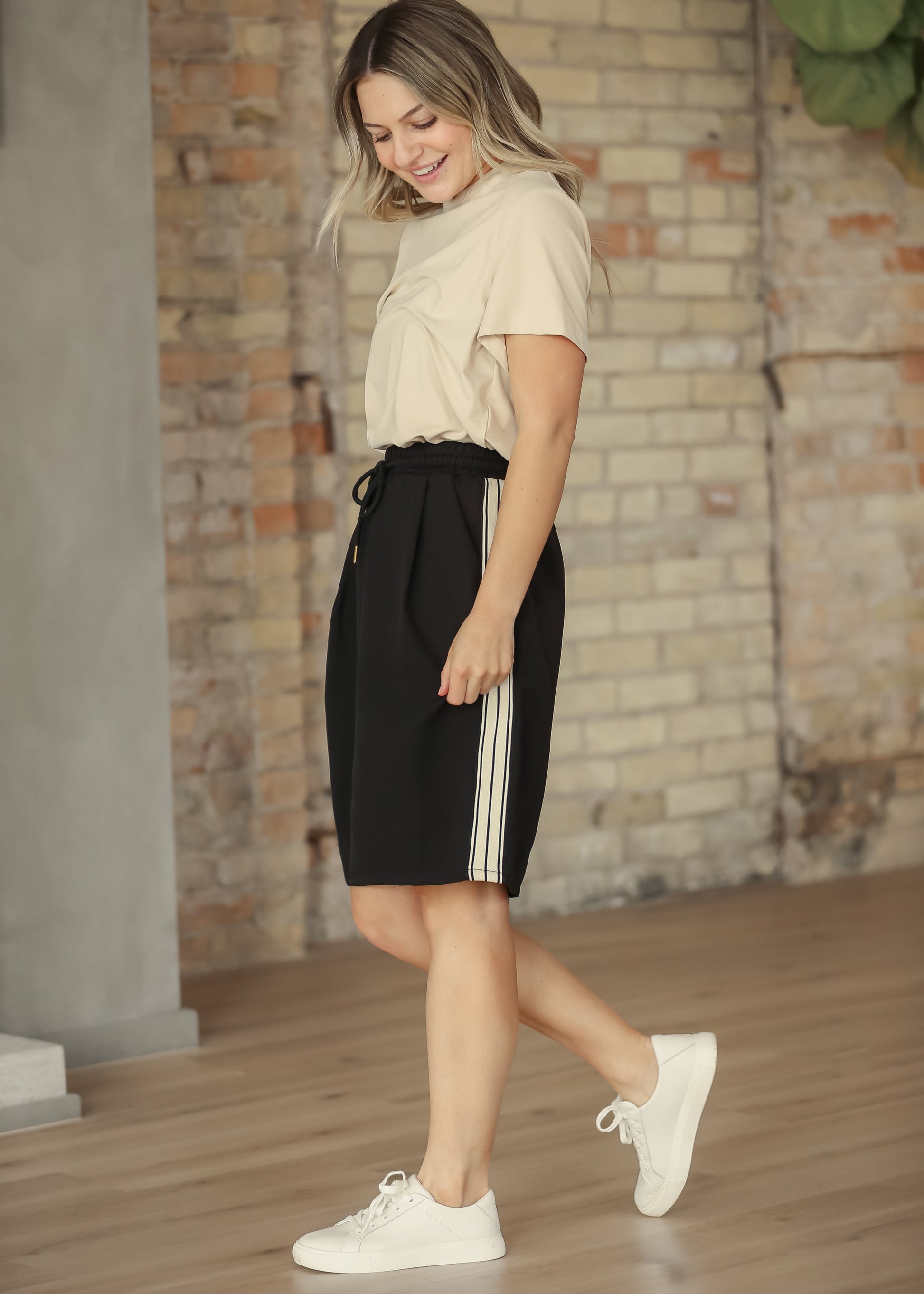 Nina Mid-rise Track Skirt in 2XL view 7 - Khaite Nina Midi Skirt