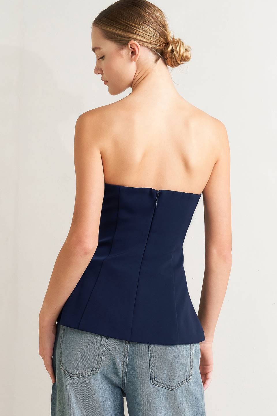 Noir Contour Woven Top view 13 - Top Noir Contour Blanc