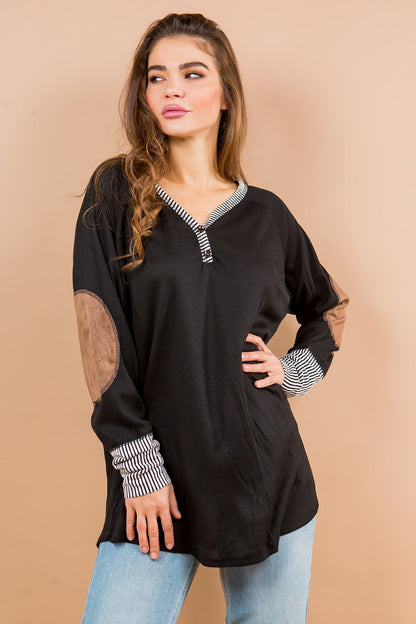 Oversized Elbow Patch Tunic in Black - Relaxed Fit - Oversized Elbow Shirt (top)