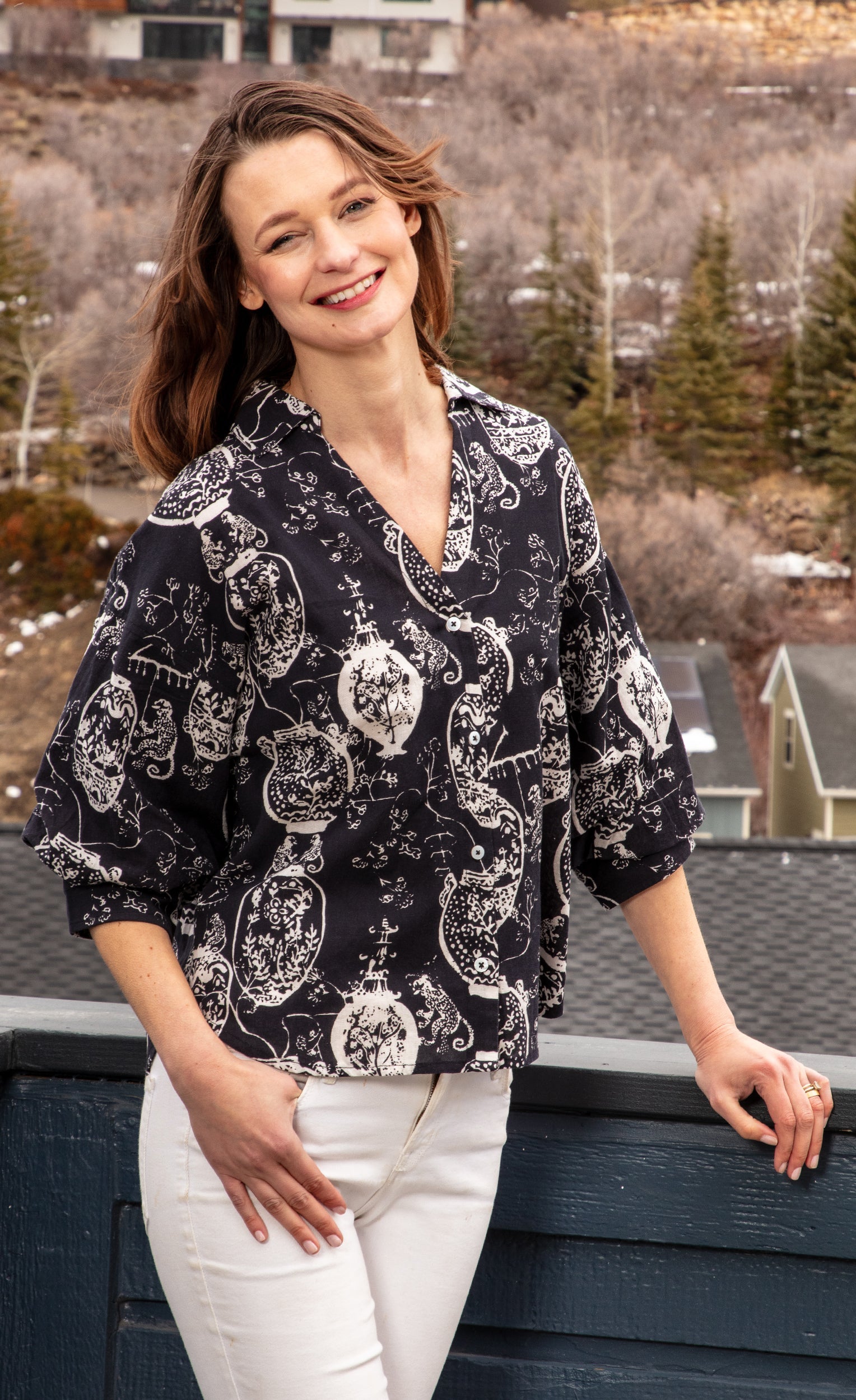 Oversized Puff Sleeve Black White Top in XS - Relaxed Fit - Oversized Puffer White