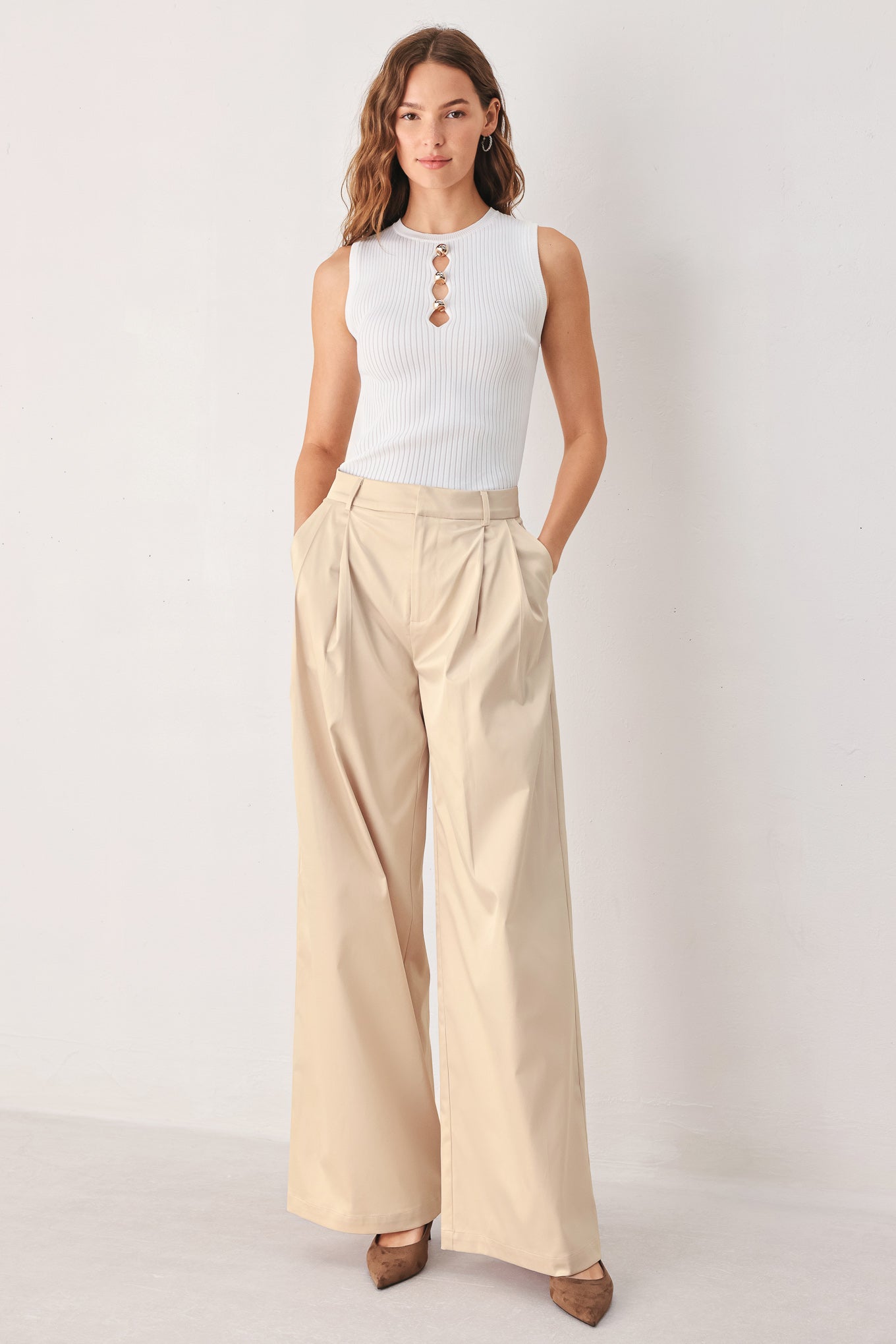 Parchment Relaxed-fit Woven Pants in BROWN view 2 - Relaxed Fit (bottom)
