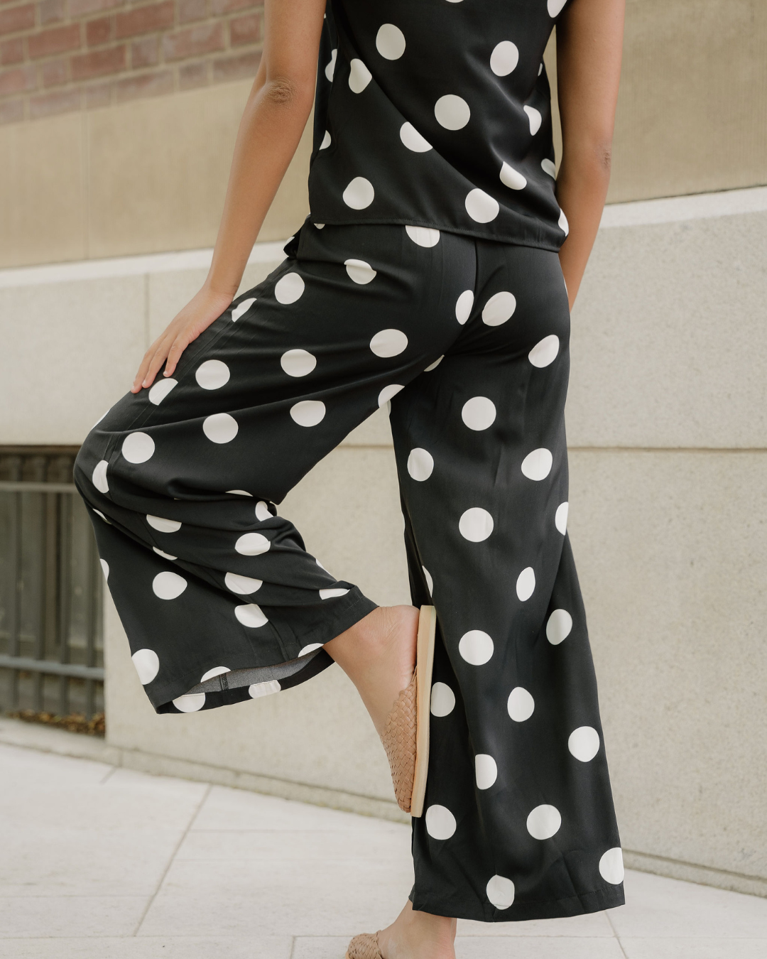 Paris Polka Dot Print Pleated Round Neck Tank Wide Leg Two-piece Outfit view 9 - Pol Outfi (top)