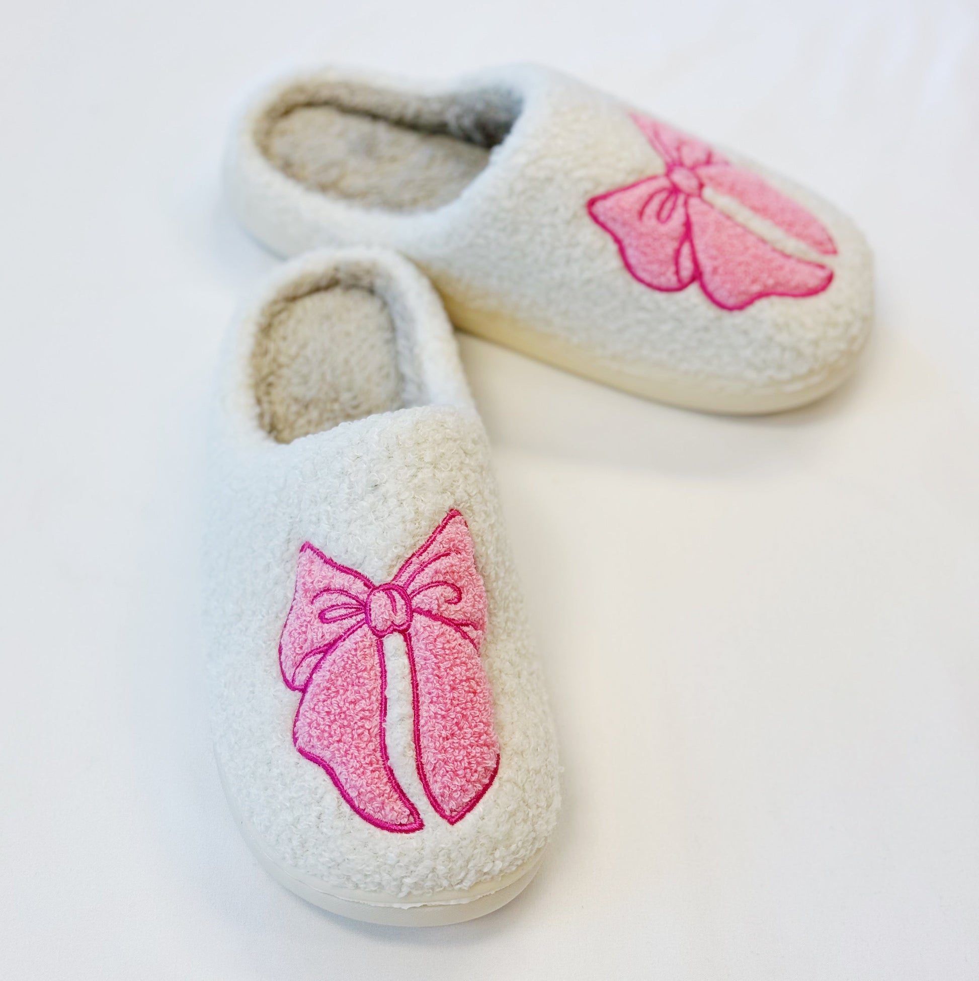 Pink Lounge Bow Cozy Slippers - MeeeShop Women's Fashion