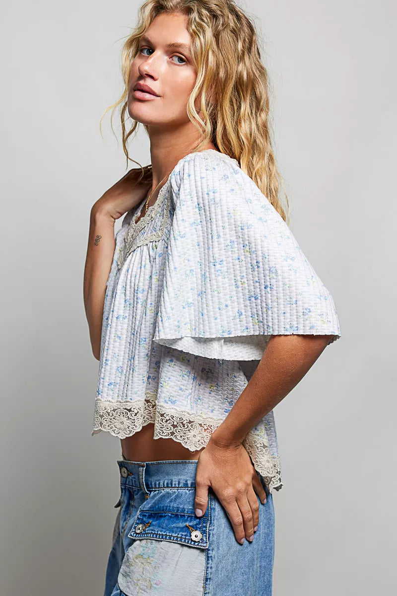 pol floral print Pol Floral Print Lace Trim Blouse view 2 (top) - shop at us.meeeshop