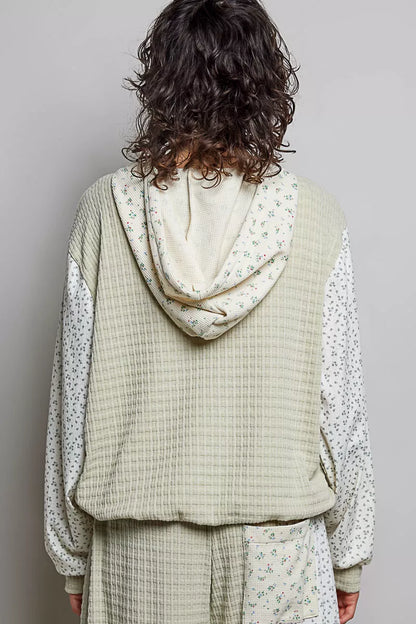 pol mixed knit Pol Mixed Knit Contrast Print Sleeve Hoodie with Kangaroo Pocket view 3 (layer) - shop at us.meeeshop