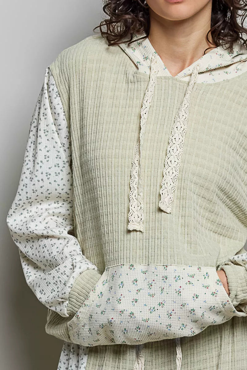 pol mixed knit Pol Mixed Knit Contrast Print Sleeve Hoodie with Kangaroo Pocket view 6 (layer) - shop at us.meeeshop