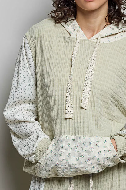 pol mixed knit Pol Mixed Knit Contrast Print Sleeve Hoodie with Kangaroo Pocket view 6 (layer) - shop at us.meeeshop