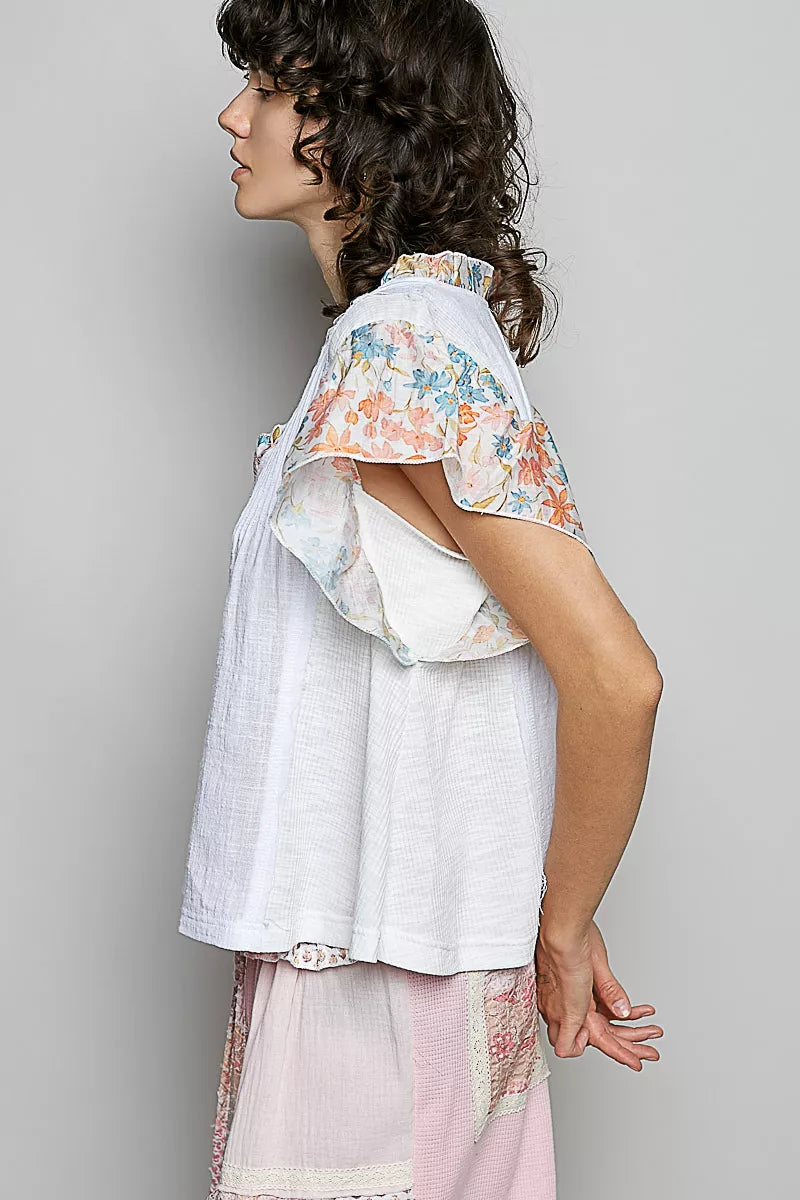 pol neck floral Pol V-neck Floral Ruffle Sleeve Blouse view 3 (top) - shop at us.meeeshop