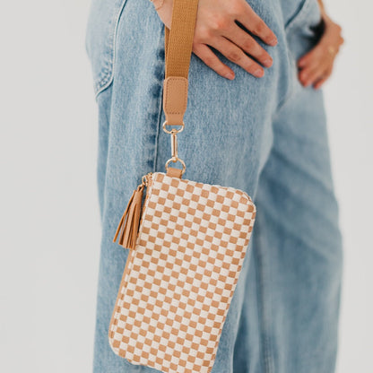 Pretty Simple Emma Woven Clutch Wristlet in Checkered Brown view 5 - Emma Woven Bag