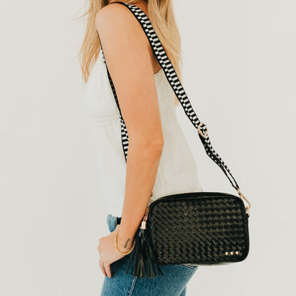 Pretty Simple Woven Willow Camera Crossbody Bag in Cream view 4 - Woven Willow Bag