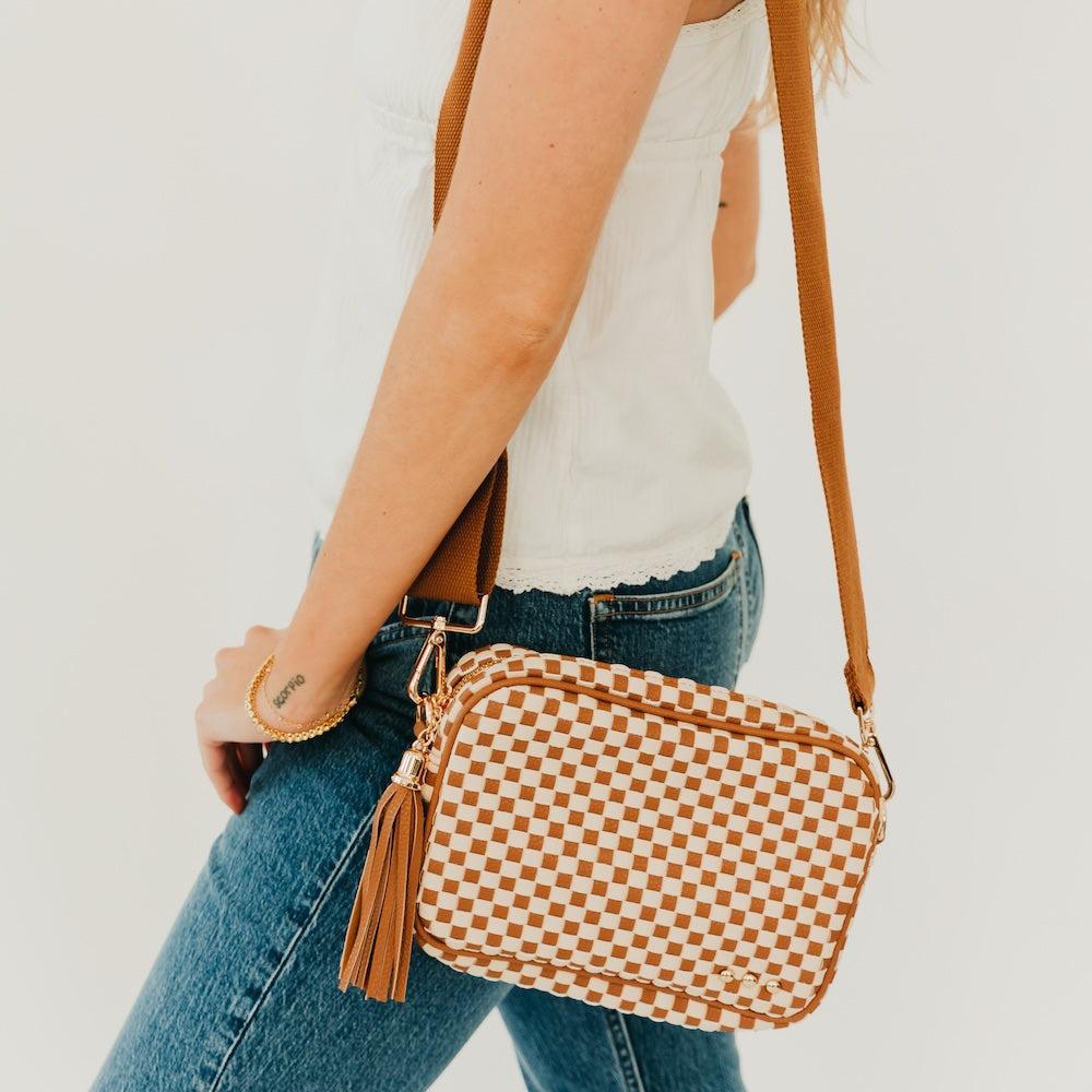 Pretty Simple Woven Willow Camera Crossbody Bag in Multi Browns view 9 - Woven Willow Bag
