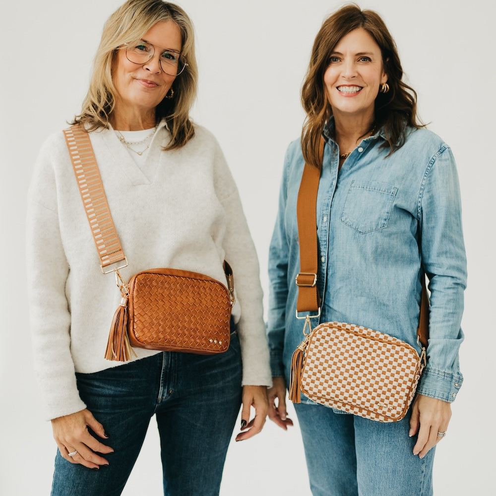 Pretty Simple Woven Willow Camera Crossbody Bag view 11 - Woven Willow Bag