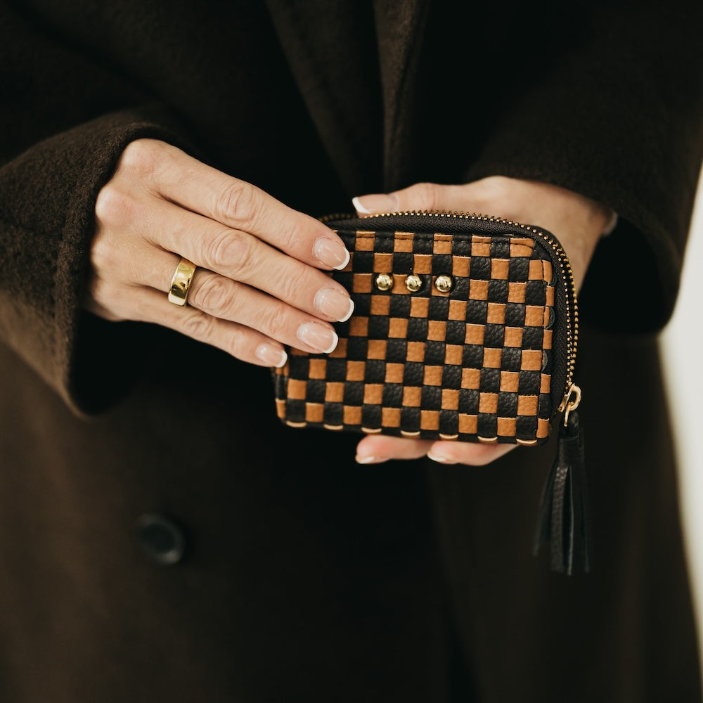 Pretty Simple Wynona Woven Wallet in Checkered Coffee view 7 - Woven Women'S Wallet (bag)