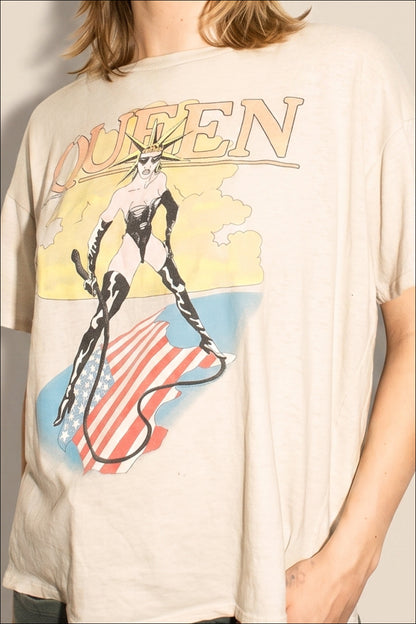 Queen Mistress Tee in M view 3 (top)