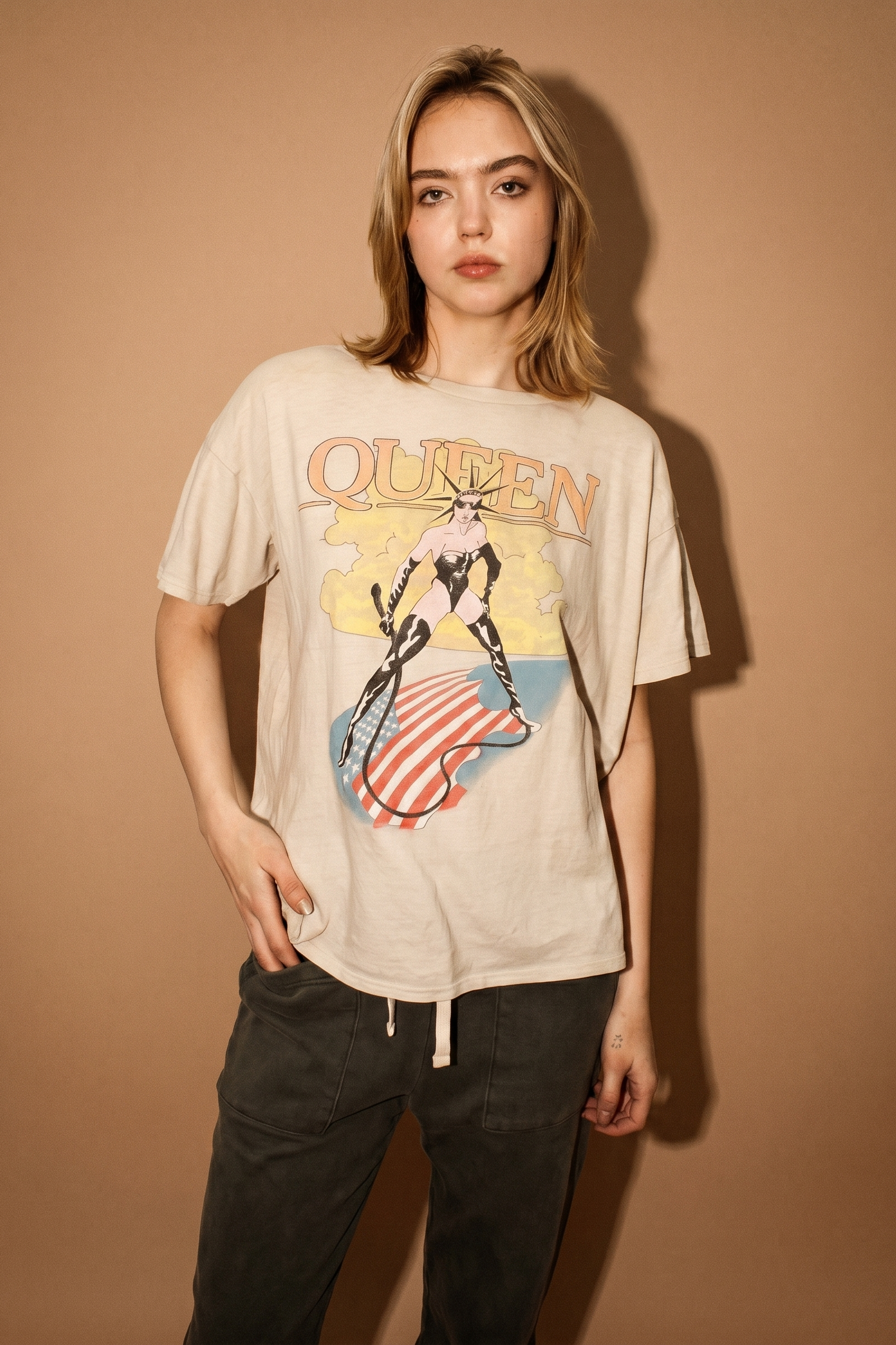 Queen Mistress Tee in XS (top)