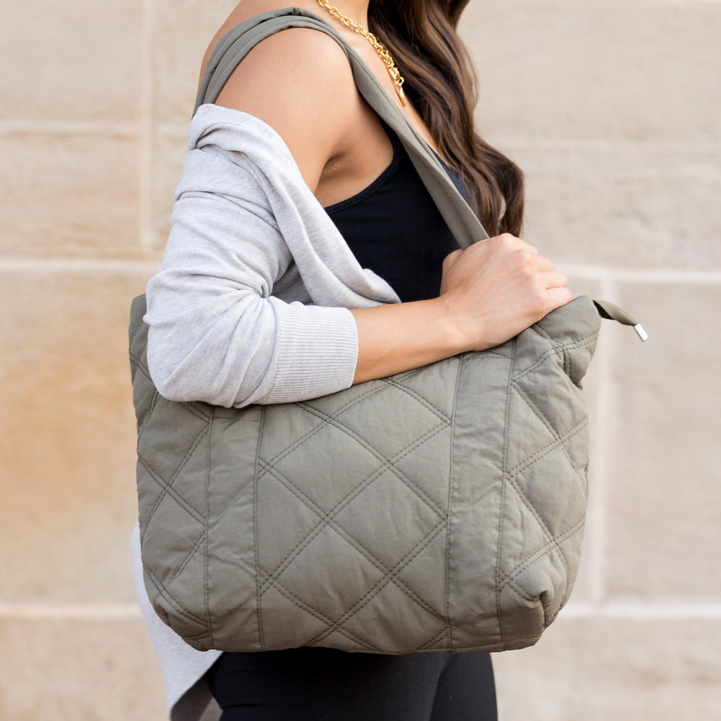 Quilted Tote Black view 2 (bag) - quilted tote bag, quilted tote bag pattern, quilted tote bag giants - shop at us.meeeshop