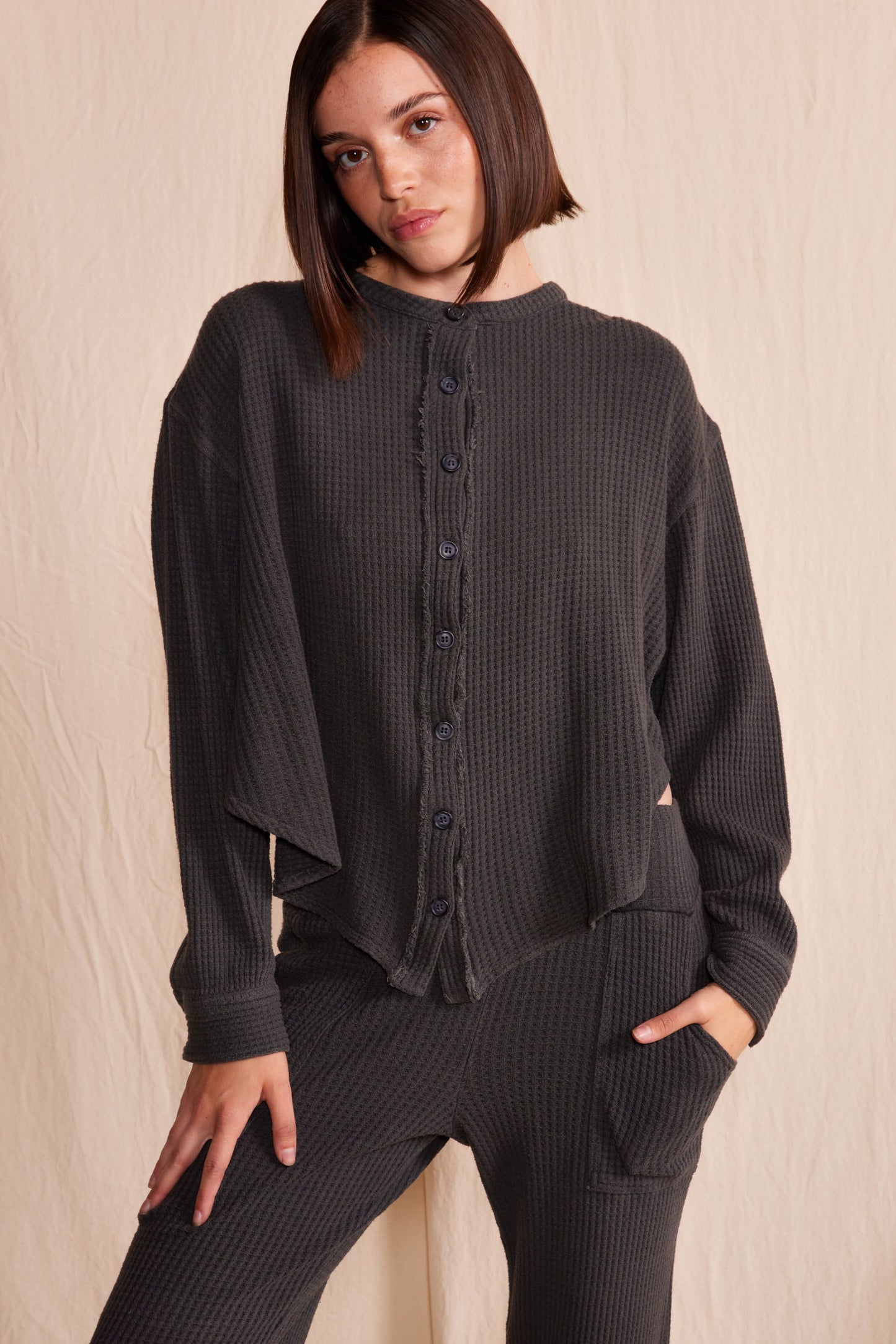 Quinn Waffle Top in Vintage Black