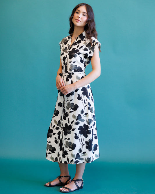 Quintessential Dress in S view 2 - Quintessential Dress Watch