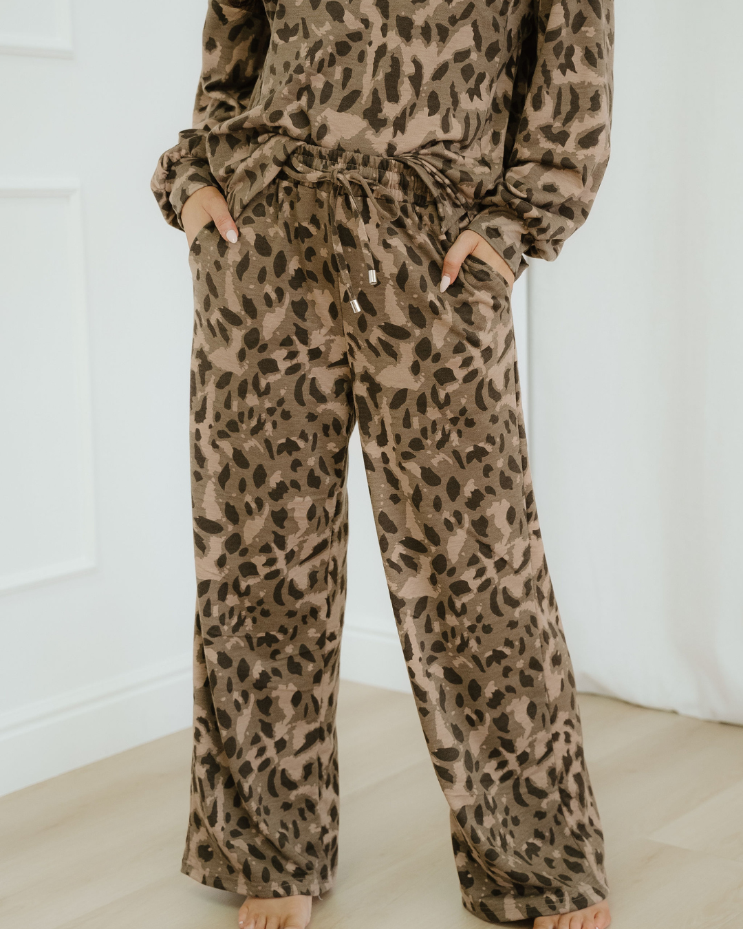 reese leopard print Reese Leopard Print Pullover Drawstring Loose Pants Set - Brown view 5 (bottom) - shop at us.meeeshop