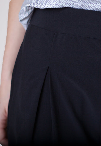 Resort Crop Pant in XL view 5 - Summer Outfit Idea - Cropped Resort Pants (bottom)