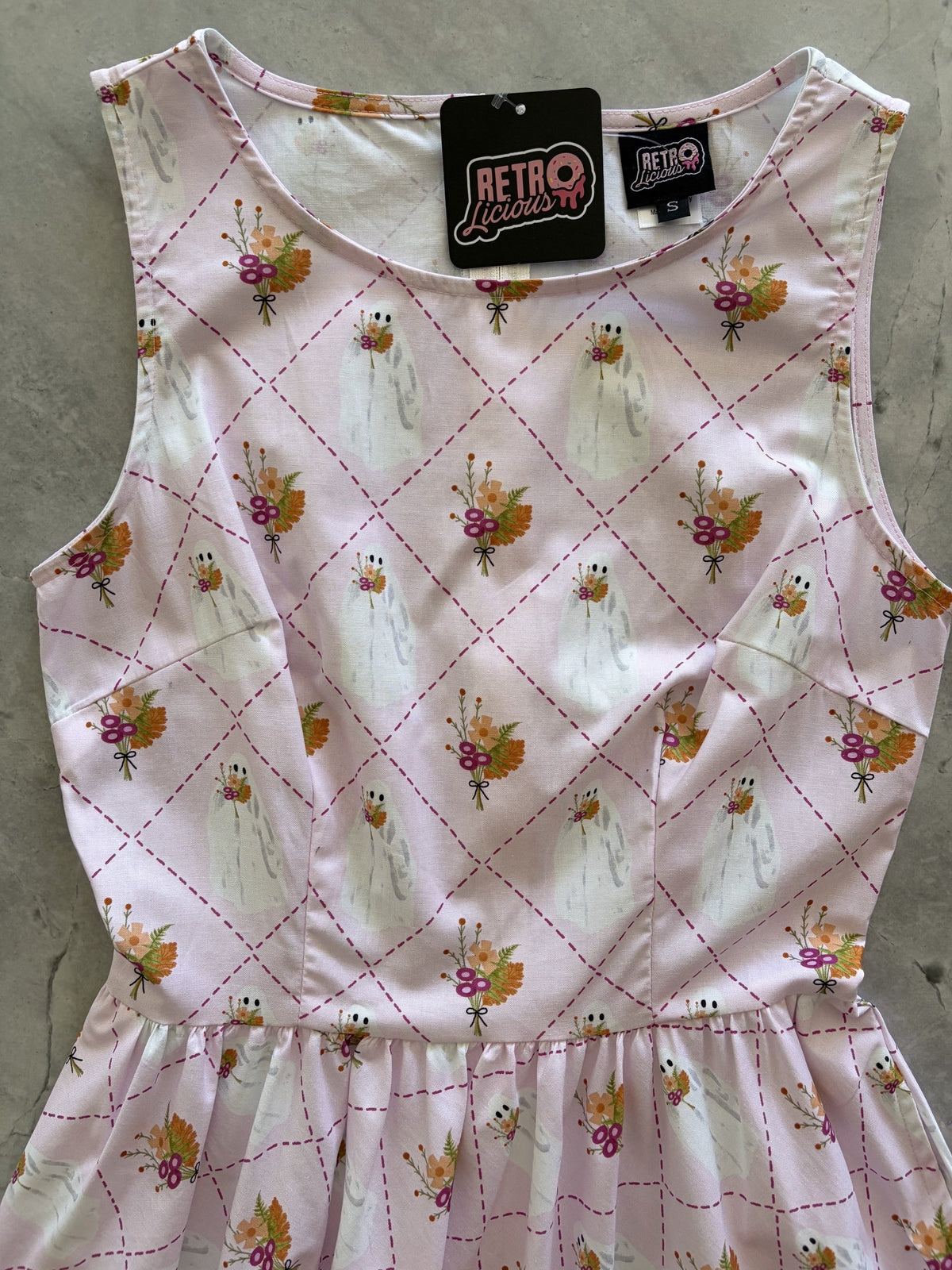 Retrolicious Boo Midi Dress in L view 4 - Babyboo Midi Dress