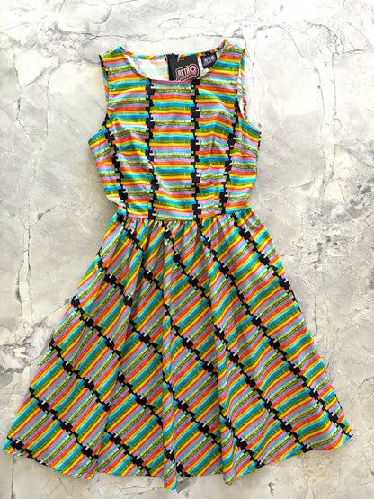 Retrolicious Book Stacks Vintage Dress in M view 3 - Book Stack Dresser