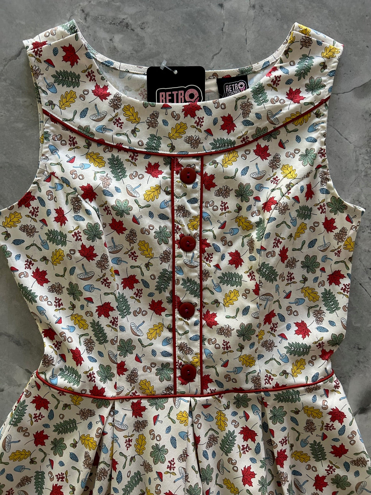 Retrolicious Elizabeth Dress in Woodlands in 1X view 6 - Woodlands Dress