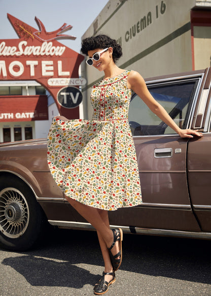 Retrolicious Elizabeth Dress in Woodlands in M view 3 - Woodlands Dress