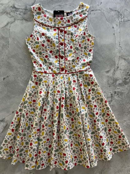 Retrolicious Elizabeth Dress in Woodlands in XL view 5 - Woodlands Dress