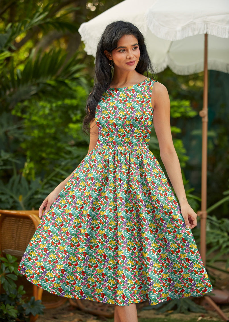 Retrolicious Farmer's Market Midi Dress in M view 3 - Farmers Market Dress To Impress