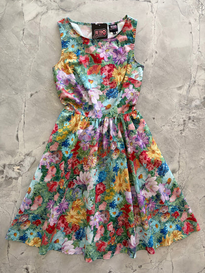 Retrolicious Floral Vintage Dress in M view 3 - Can A Floral Dress Be Formal