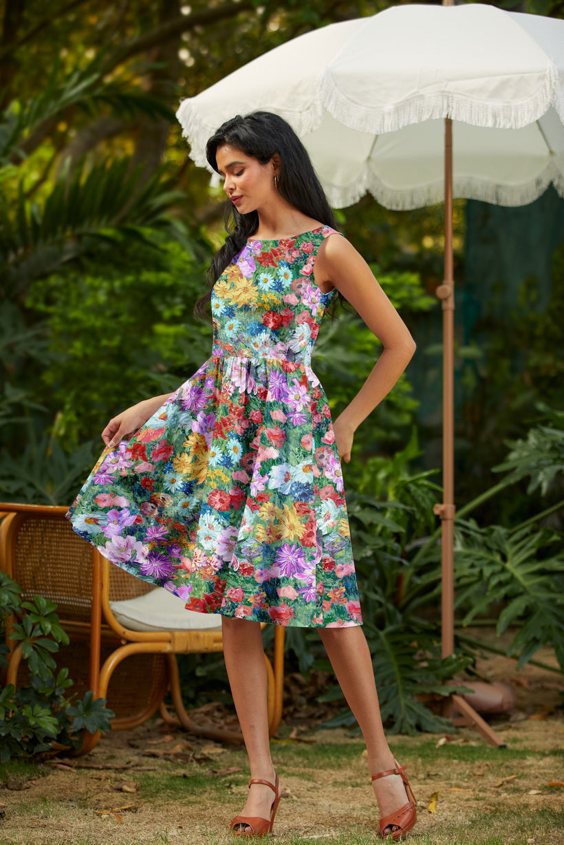 Retrolicious Floral Vintage Dress in XL view 5 - Can A Floral Dress Be Formal
