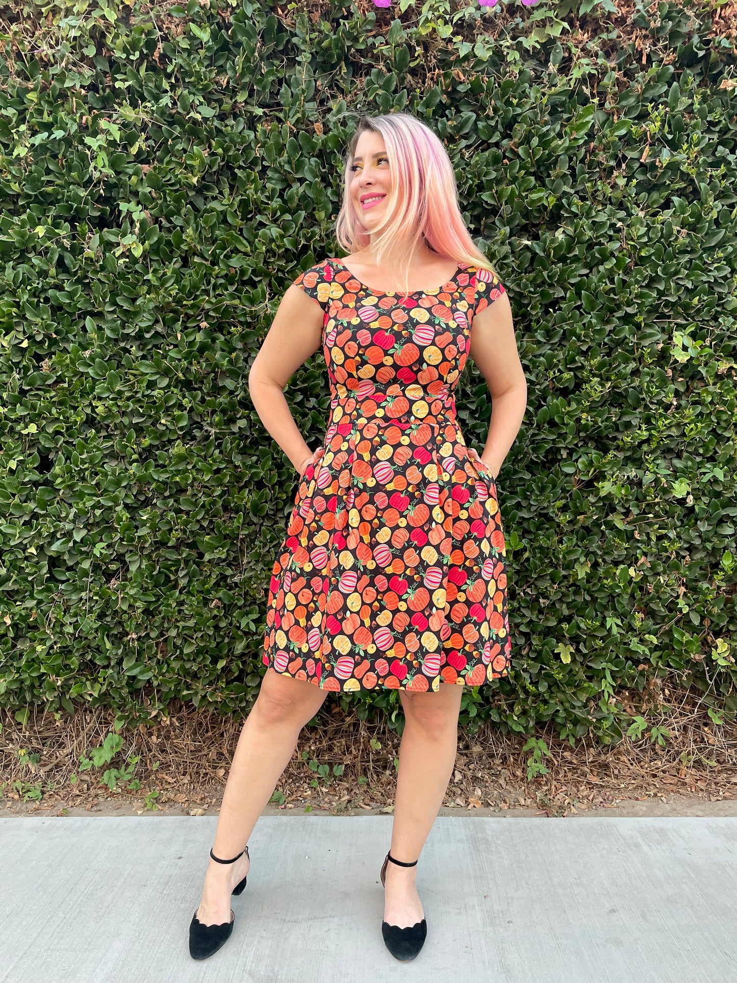 Retrolicious Gourdgeous Margaret Dress in S view 2