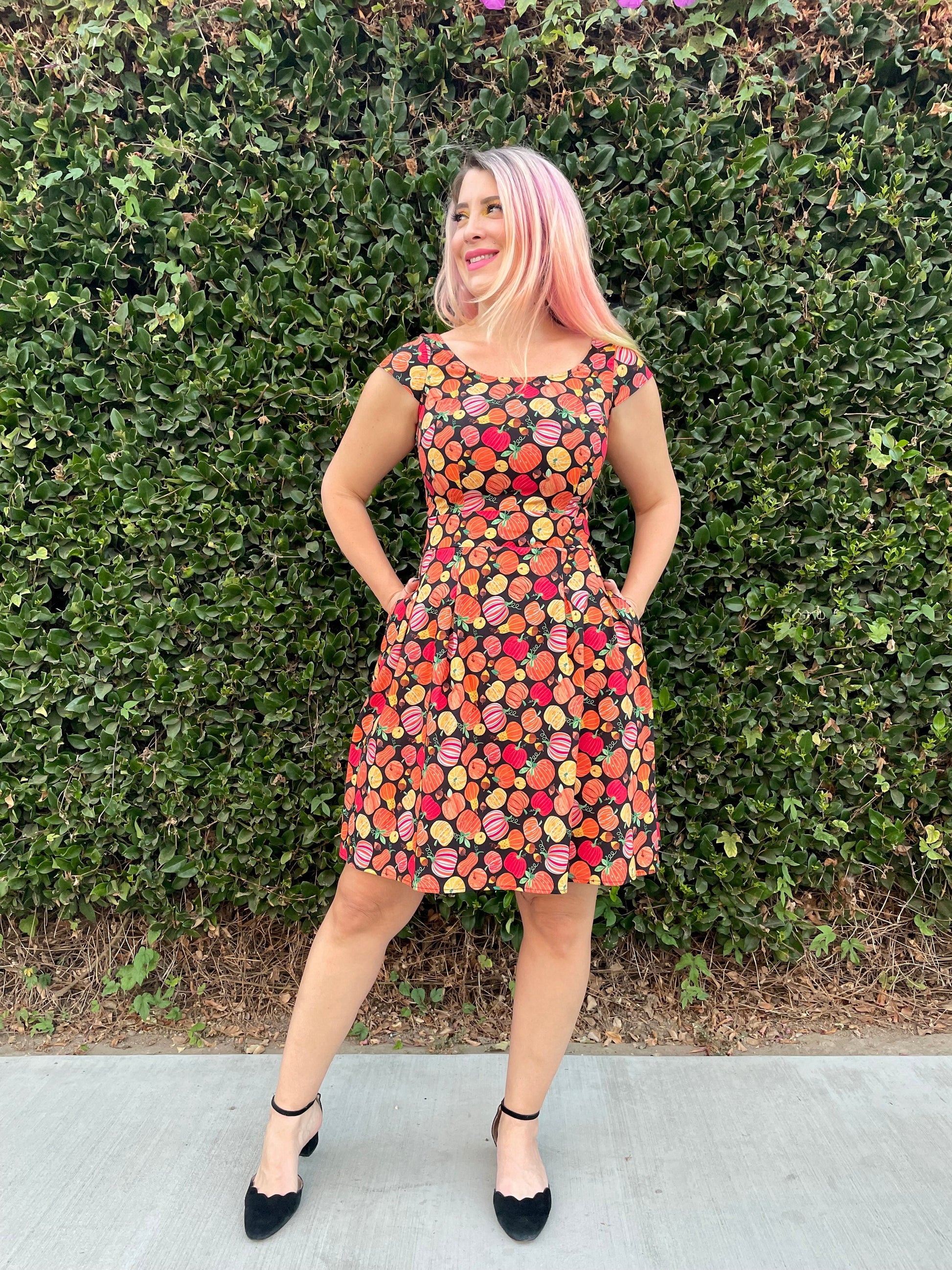 Retrolicious Gourdgeous Margaret Dress in S view 2