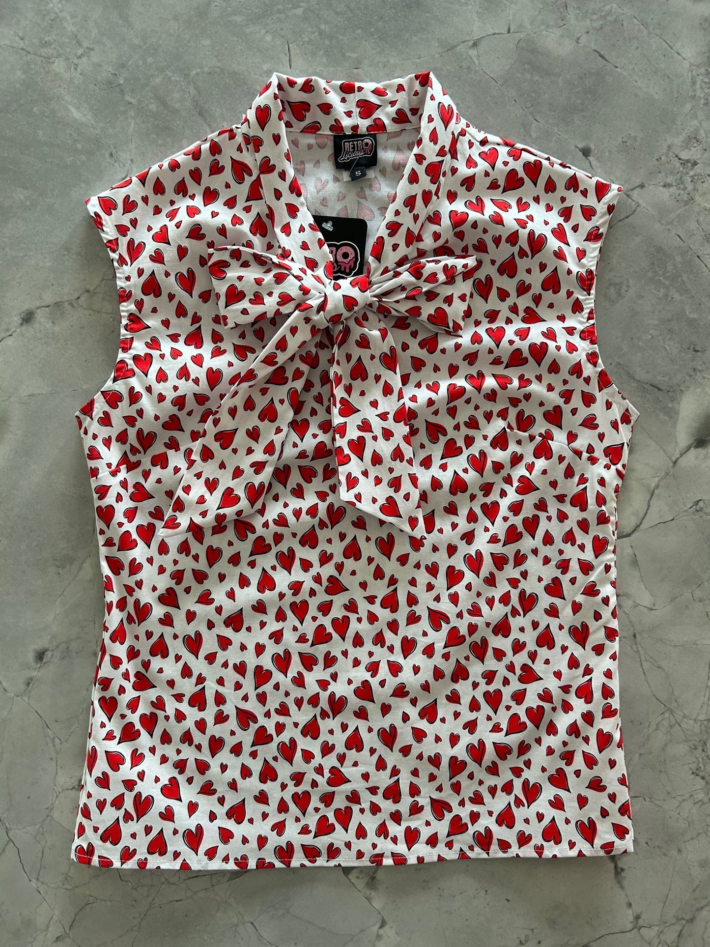 Retrolicious Hearts Bow Top in L view 3 - Heart Bow Shirt